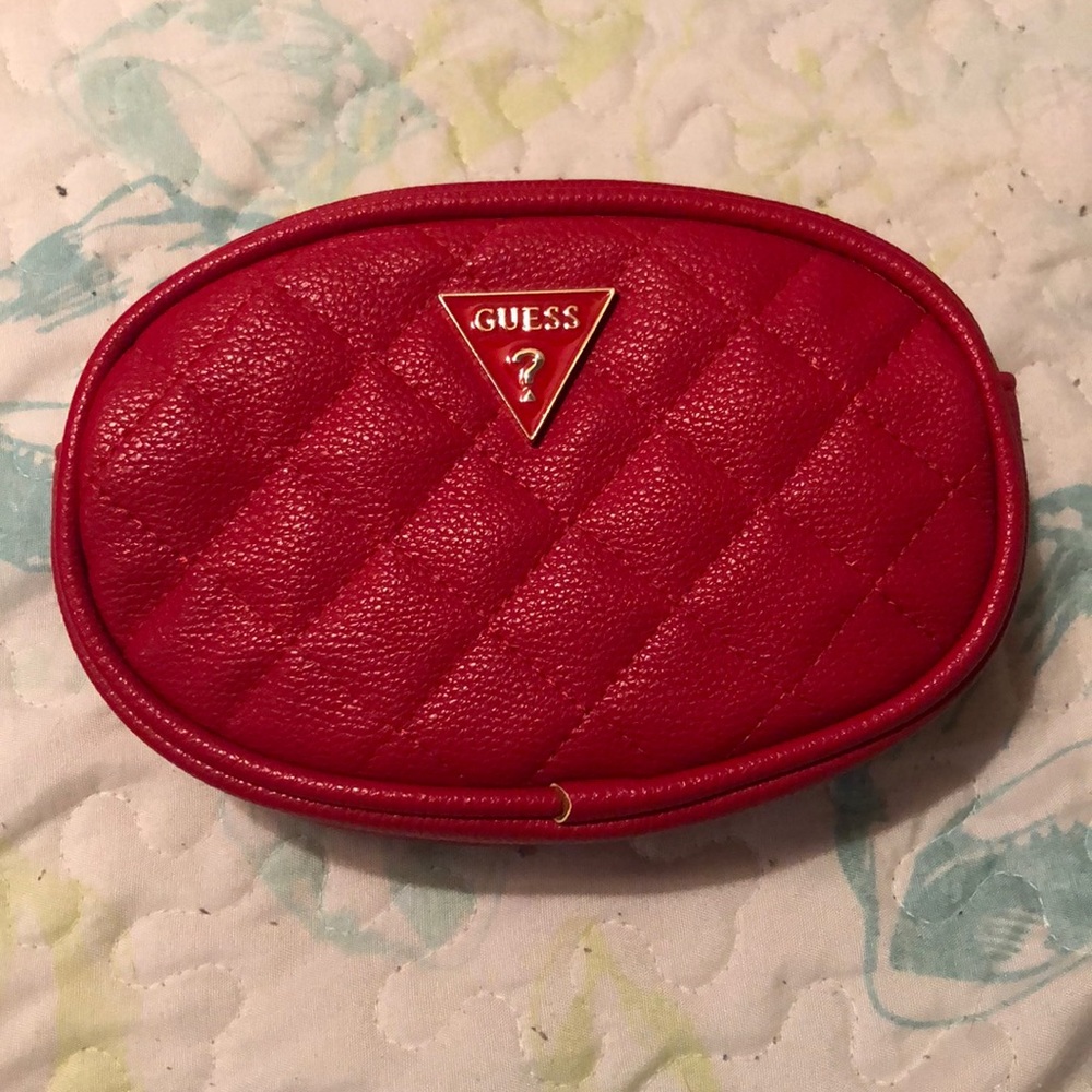 GUESS belt bag
